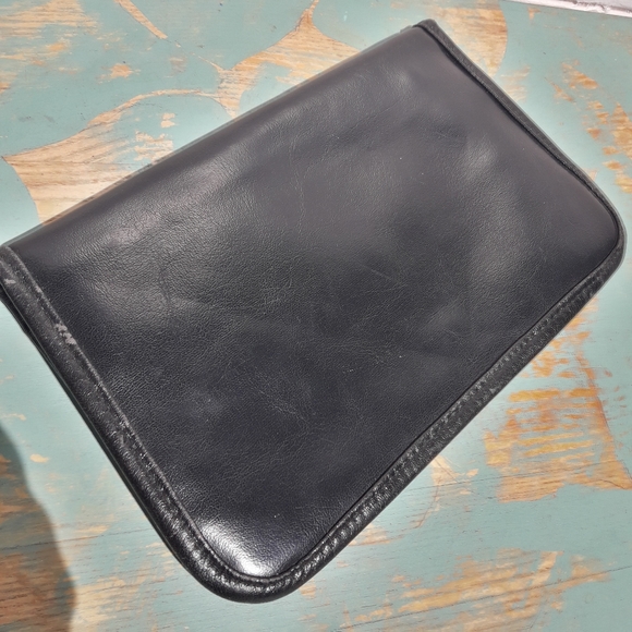 Vintage Leather Bag Built-in Brass Mirror Vinyl Clutch Purse Vtg 1960s 70s Case - Picture 4 of 16